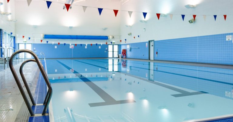 Indoor swimming pool - Pools By York